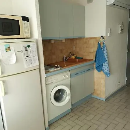 Studio Double Cabine Vue Balcon Vue Piscine 10 Mn Pied De La Plage Le Grau-du-Roi