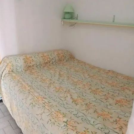 Studio Double Cabine Vue Balcon Vue Piscine 10 Mn Pied De La Plage Daire Le Grau-du-Roi