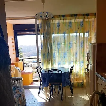 Daire Studio Double Cabine Vue Balcon Vue Piscine 10 Mn Pied De La Plage Le Grau-du-Roi