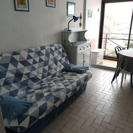 Daire Studio Double Cabine Vue Balcon Vue Piscine 10 Mn Pied De La Plage *